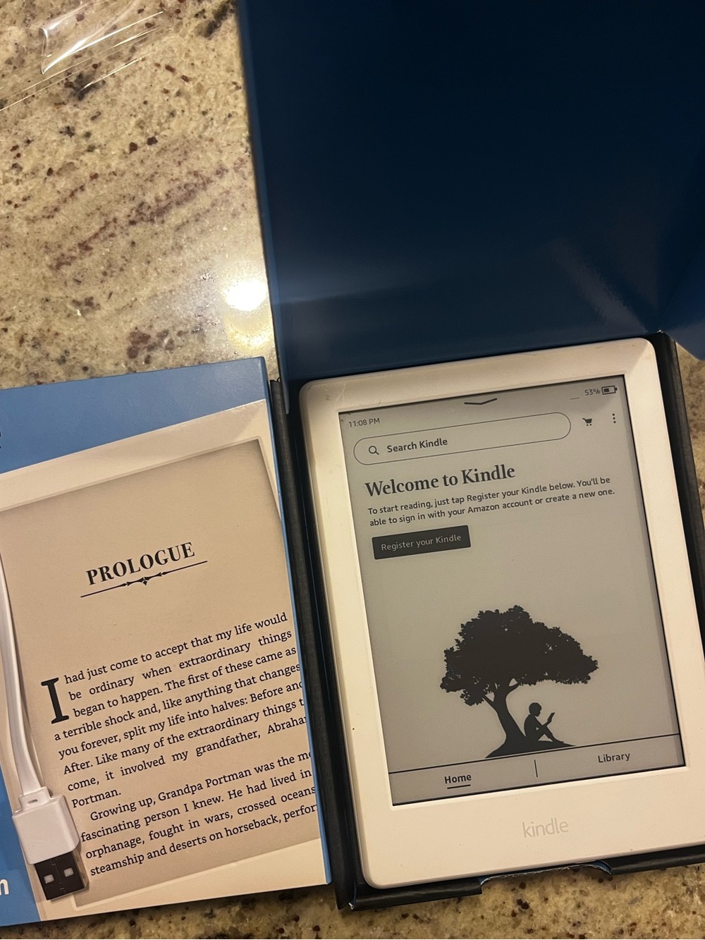 Amazon Kindle 8th generation - Picture 2 of 4